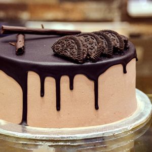 Delicious Oreo cake with chocolate topping